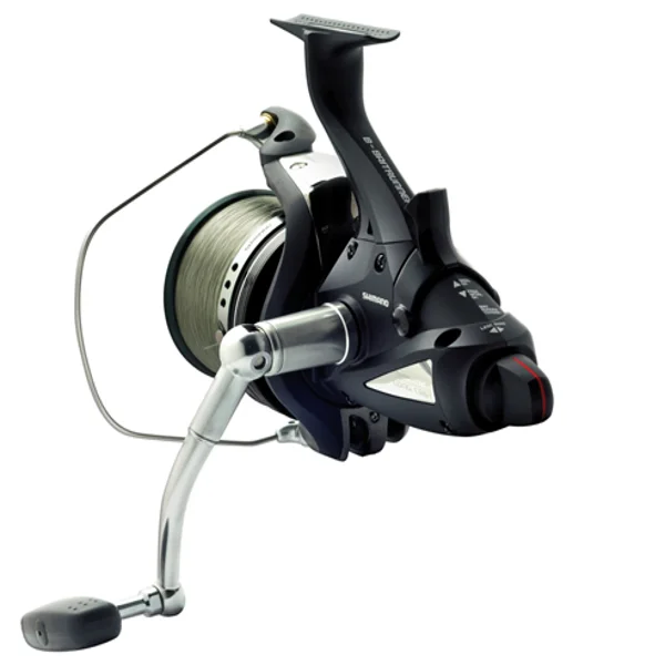 Detalle del carrete Shimano Medium Baitrunner 5500 XTA