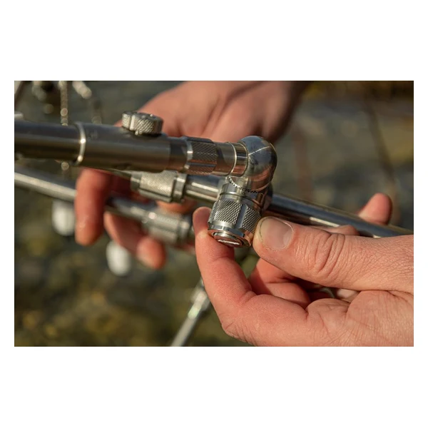 Solar Tackle Euro Universal Pod con las barras gemelas extendidas