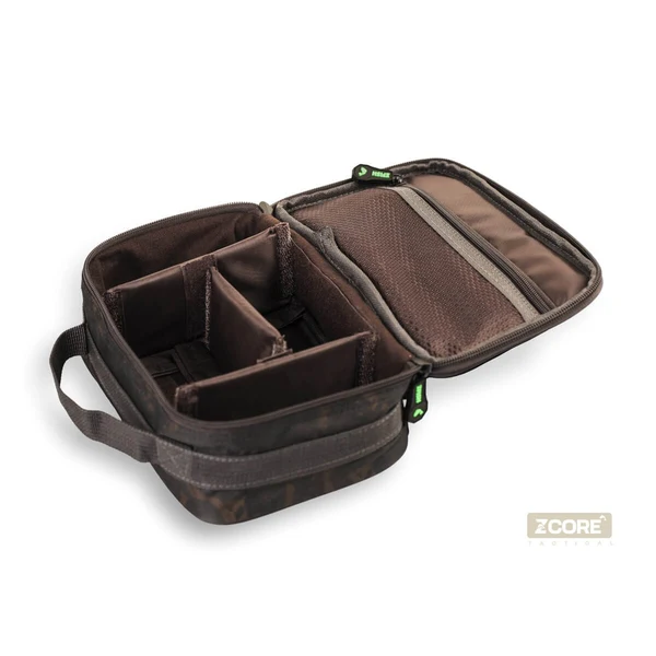 Interior del ZFISH Z-Core Lead Bag PRO con divisores y bolsillo de malla en la tapa