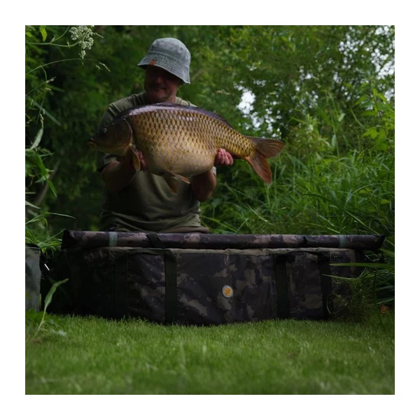 Solar Tackle Worldwide Hi-Line Walled Mat, cuna de desenganche de paredes altas Solar Tackle Worldwide Hi-Line Walled Mat, cuna de desenganche de paredes altas