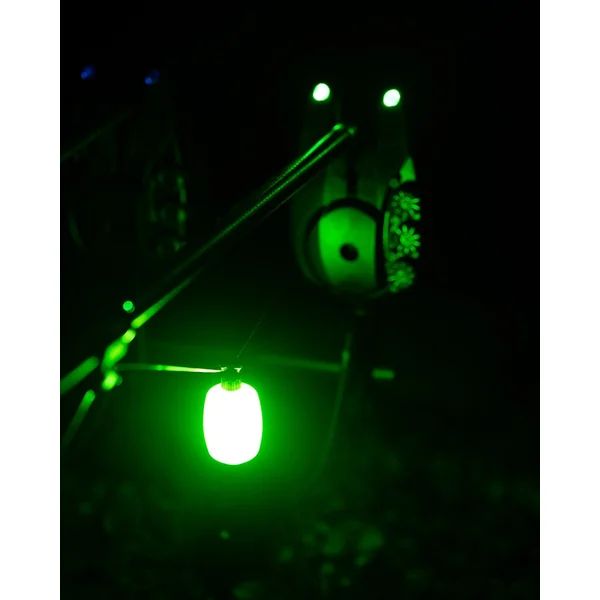 Fox Black Label Dumpy Halo Bobbin Green encendido de noche Fox Black Label Dumpy Halo Bobbin Green encendido de noche